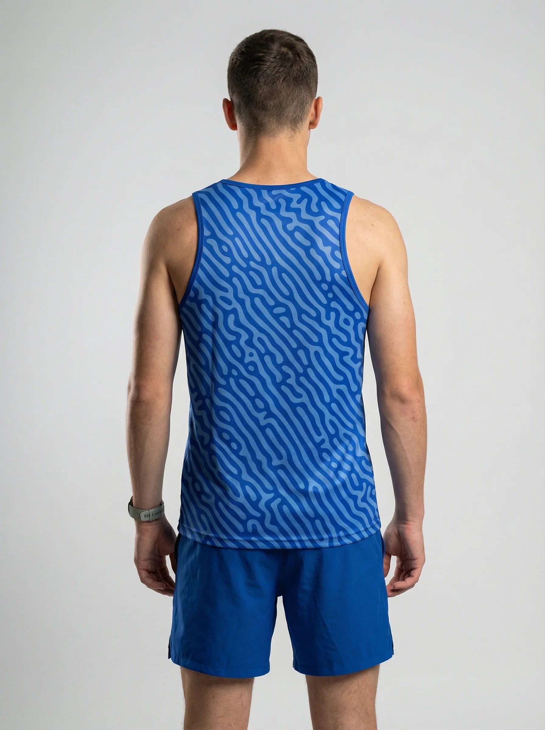 PLAYERA TANK HOMBRE SIN MANGAS AZUL MARINO LINEAS BLANCAS