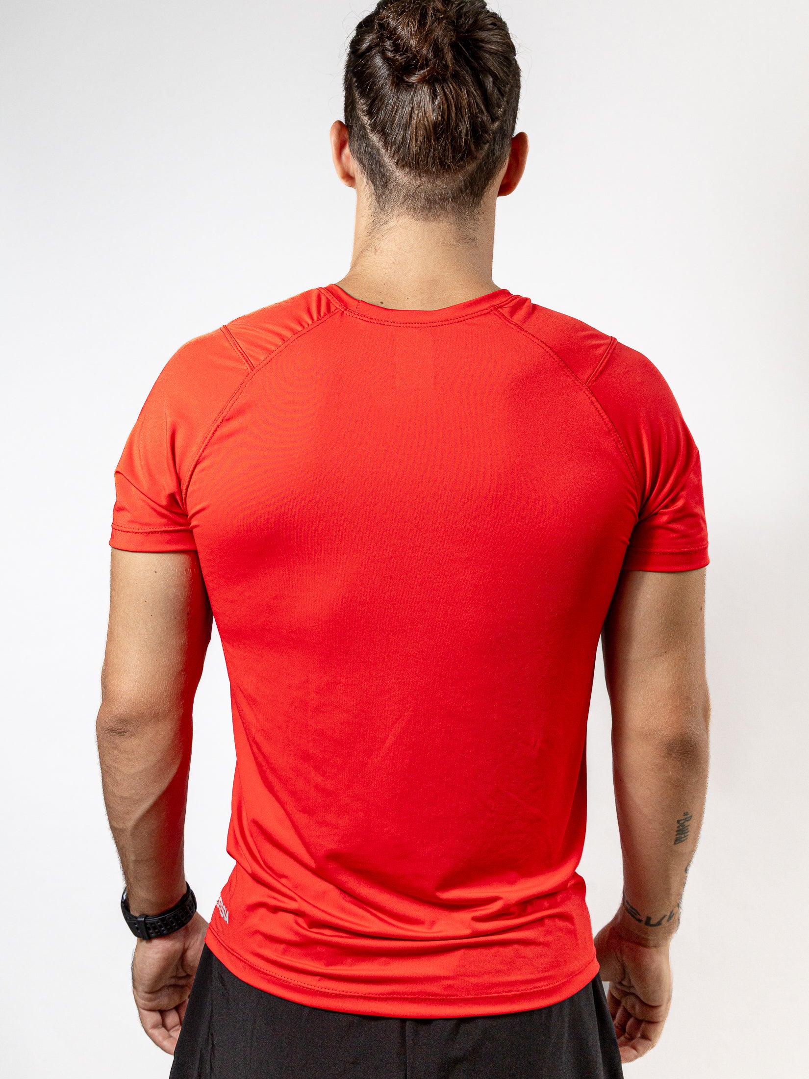 Playera deportiva de mujer — PLAYERA MANGA CORTA ROJA PARA HOMBRE KINESTESIA BA — Kinestesia. Activewear premium.