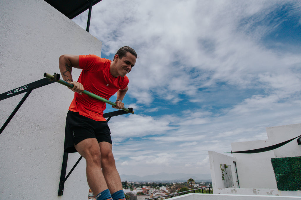 Playera deportiva KINESTESIA — PLAYERA MANGA CORTA ROJA PARA HOMBRE KINESTESIA BA | Ropa Deportiva México