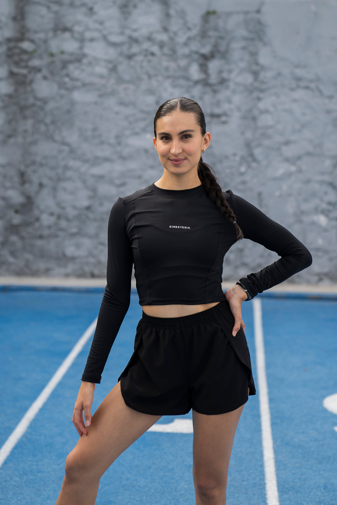 PLAYERA MANGA LARGA NEGRA PARA MUJER