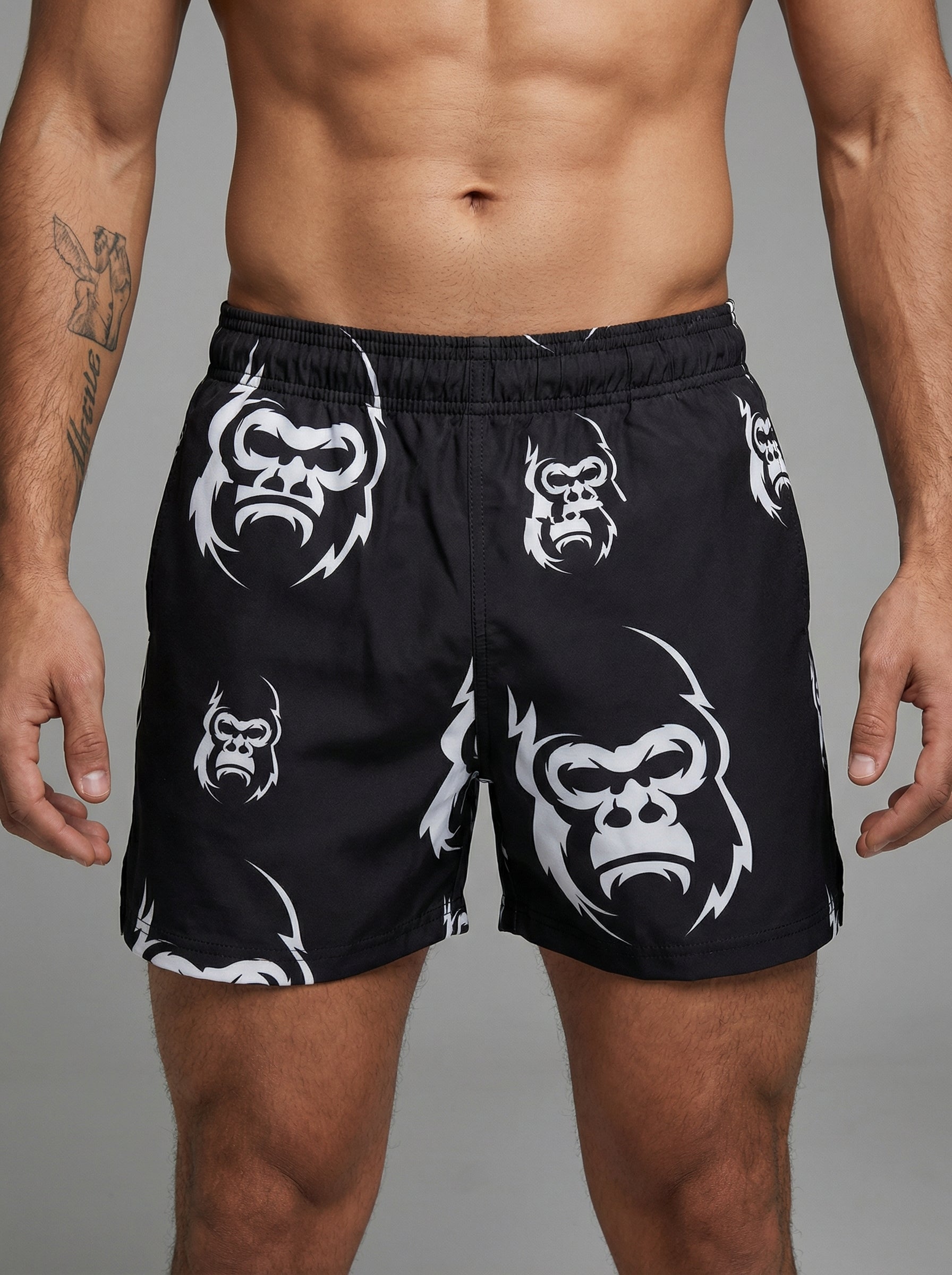 Short deportivo de mujer — SHORT NEGRO JUNGLE CON LICRA INTERNA HOMBRE — Kinestesia. Activewear premium.