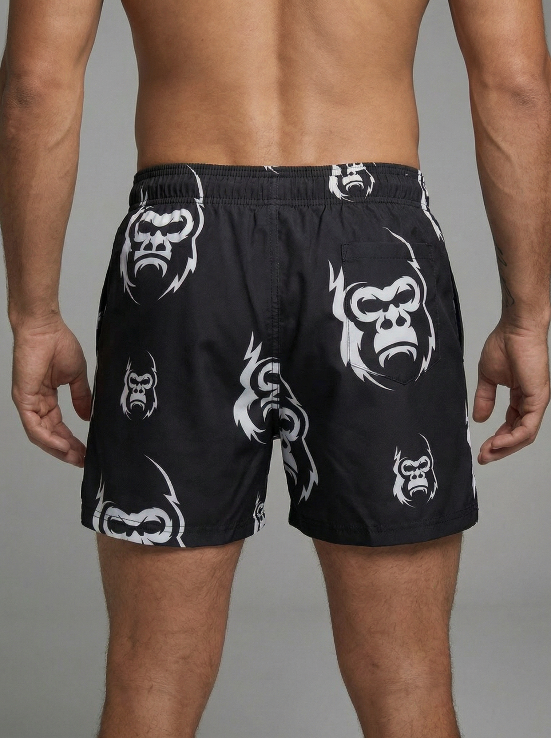 Compra short deportivo SHORT NEGRO JUNGLE CON LICRA INTERNA HOM | Kinestesia — Moda deportiva.