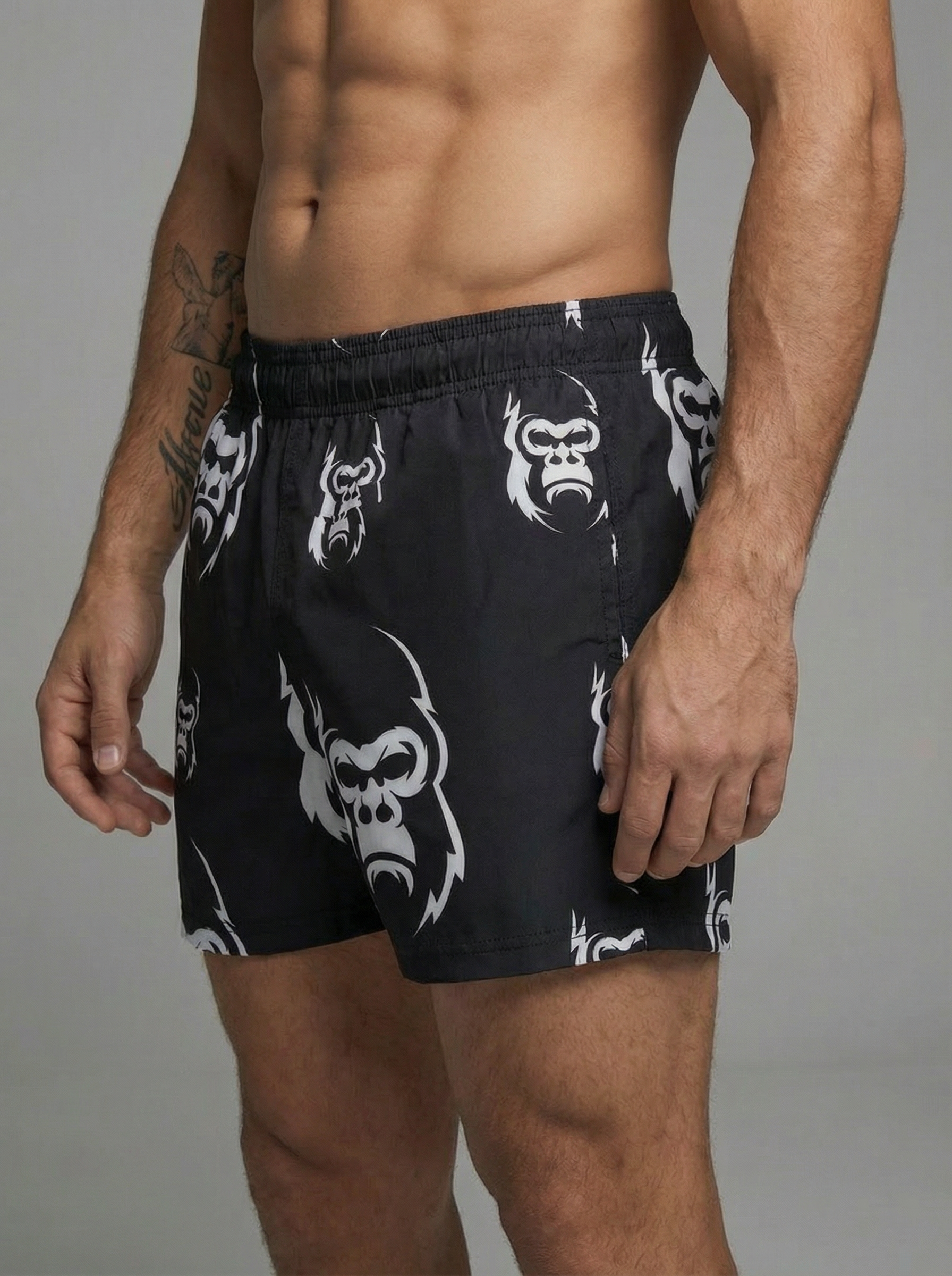 Short deportivo premium — SHORT NEGRO JUNGLE CON LICRA INTERNA HOMBRE — Kinestesia México.