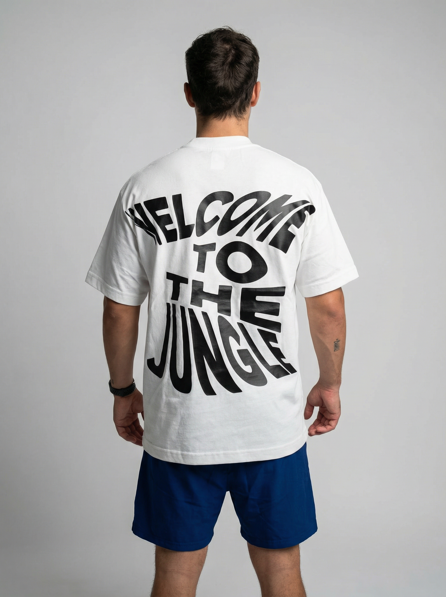 Playera deportiva KINESTESIA — PLAYERA OVERSIZED BLANCA PARA HOMBRE WELCOME TO TH | Ropa Deportiva México